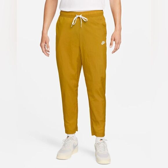 Nike Club Men's Lightweight Woven Pants - Picture 1 of 11